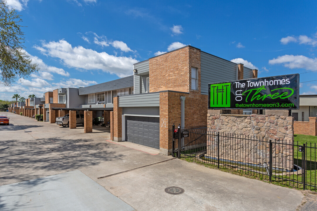 The Townhomes on Three Photo