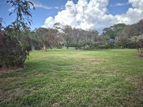 40 Dale Pl in Oldsmar, FL - Building Photo - Building Photo