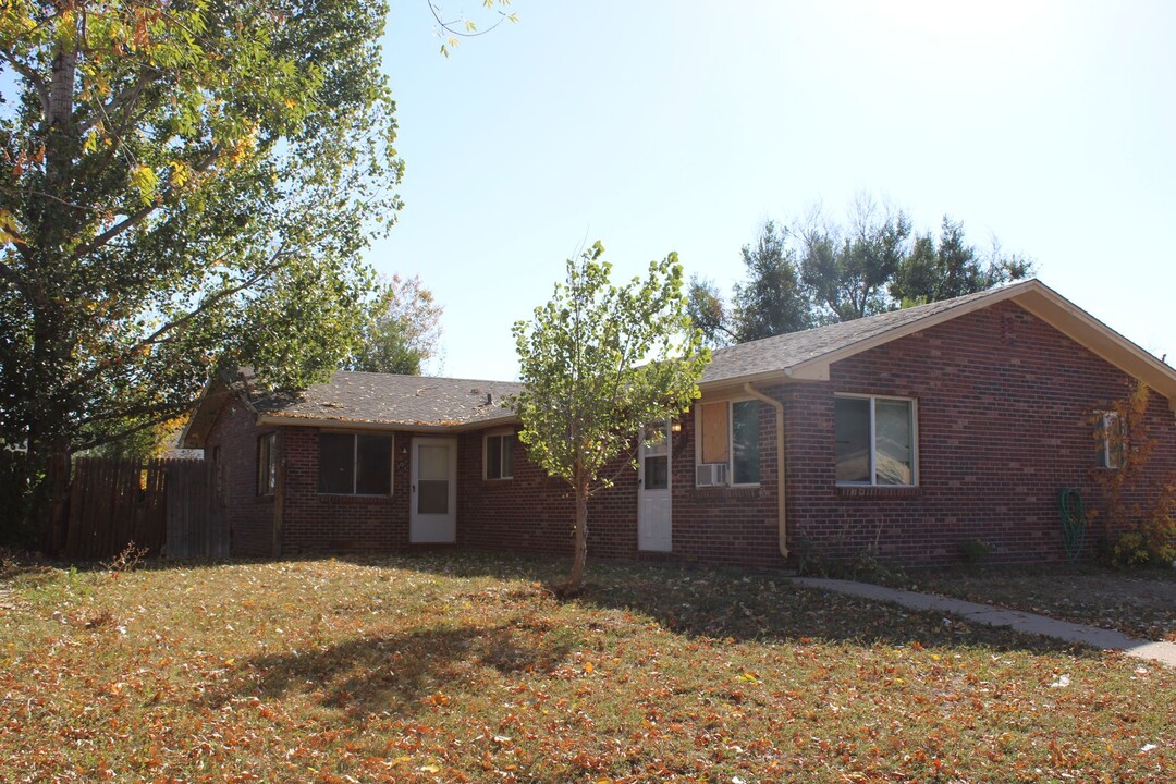 2028 Yeager Dr in Longmont, CO - Foto de edificio