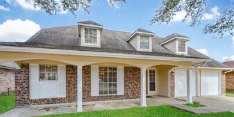 3338 Walhalla Dr in Houston, TX - Building Photo