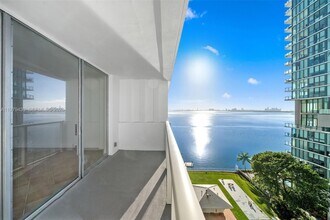 3301 NE 5th Ave in Miami, FL - Building Photo - Building Photo