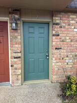 6760 Prutzman Rd in Beaumont, TX - Building Photo