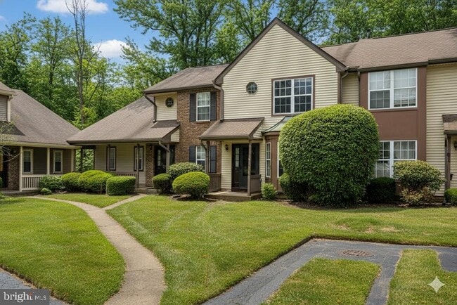 property at 112 Appletree Ct