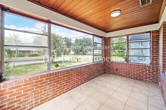 8057 Oakwood St in Jacksonville, FL - Building Photo - Building Photo