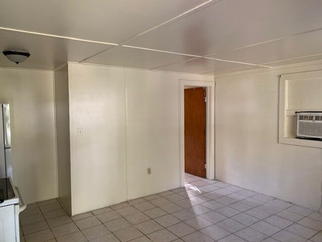 property at 825 NW 4th Ave