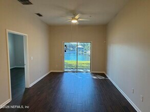 8212 White Falls Blvd in Jacksonville, FL - Building Photo - Building Photo