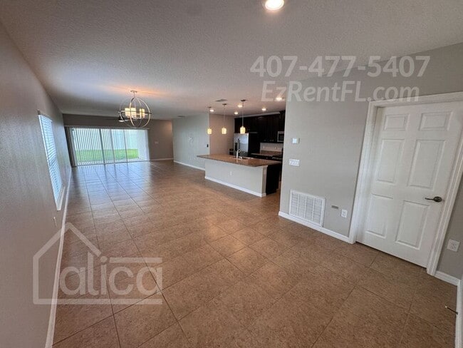426 Kestrel Dr in Groveland, FL - Building Photo - Building Photo