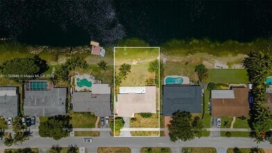 8141 SW 203rd St in Cutler Bay, FL - Building Photo - Building Photo