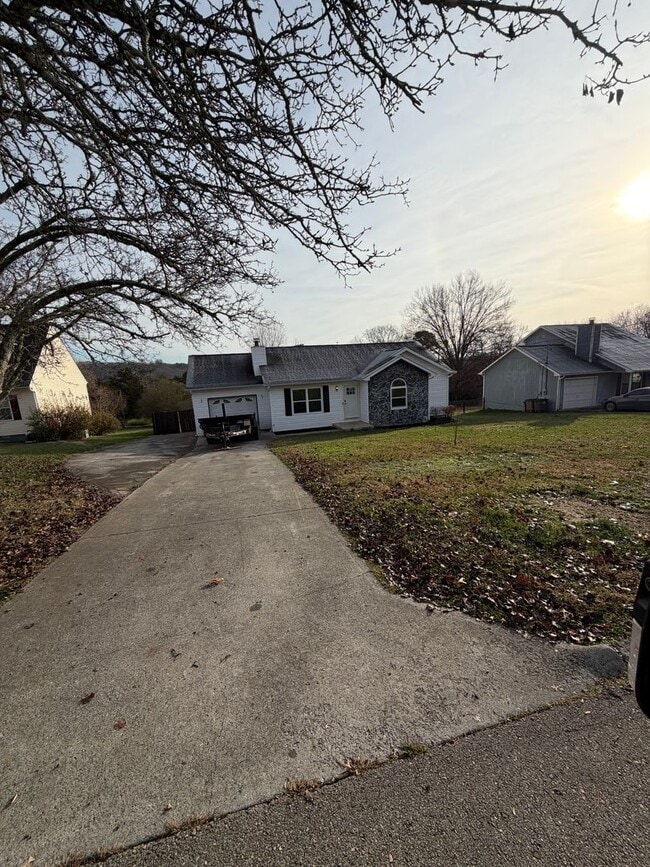 2427 Chimney Ridge Rd in Knoxville, TN - Building Photo - Building Photo