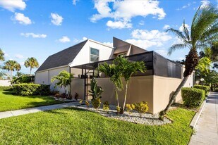 1100 SE Mitchell Ave in Port St. Lucie, FL - Building Photo