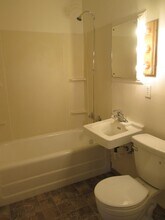 219 S 15th Ave in Yakima, WA - Building Photo - Building Photo