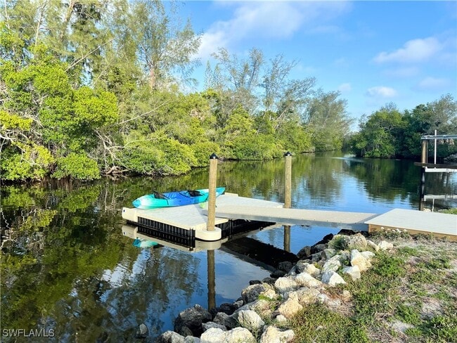 property at 578 14th St N