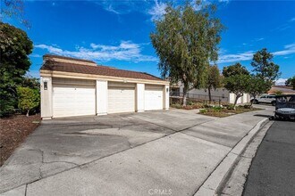 3413 Punta Alta, Unit B in Laguna Woods, CA - Building Photo - Building Photo