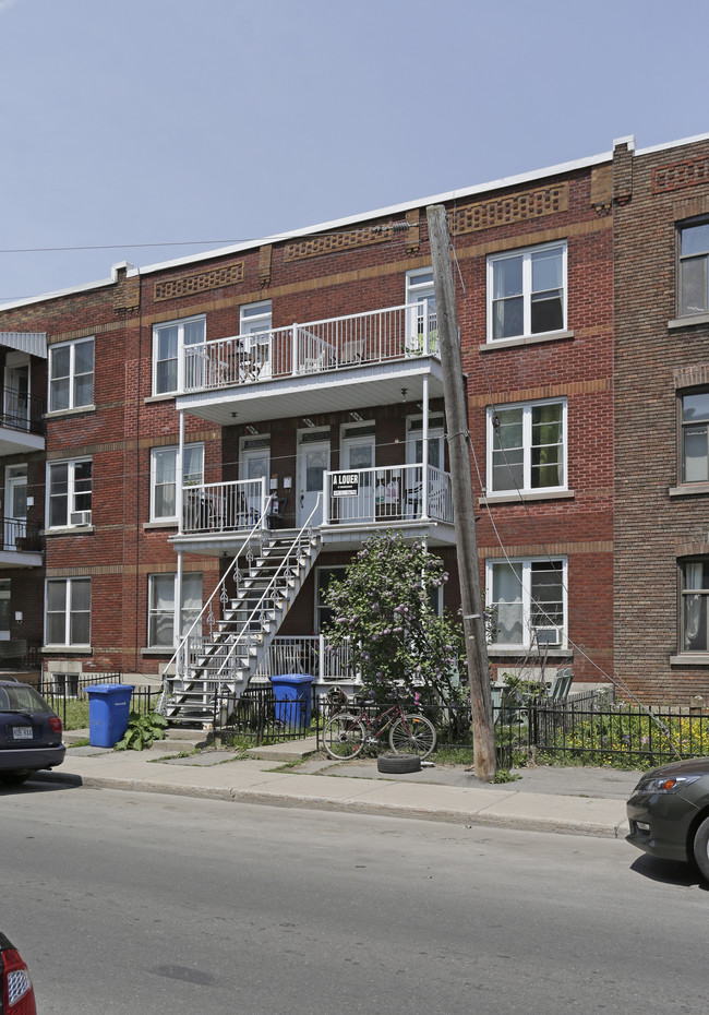 841-851 4e in Montréal, QC - Building Photo - Primary Photo