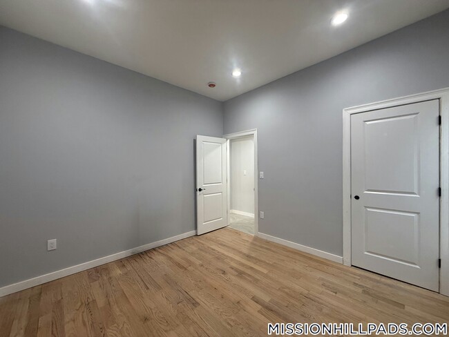 property at 52 Townsend St