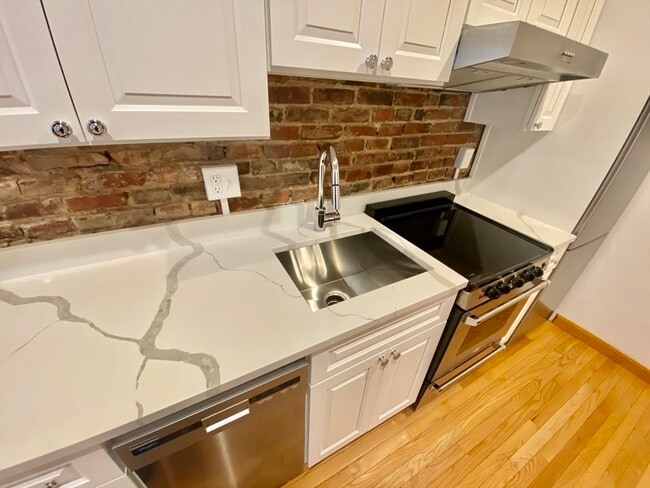 property at 33 Garden St