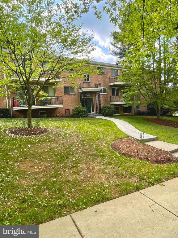 property at 10518 Weymouth St