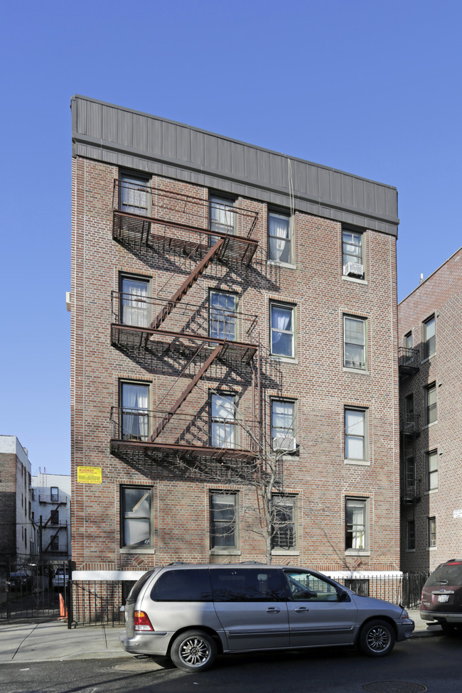 3242 41st St in Astoria, NY - Foto de edificio - Building Photo