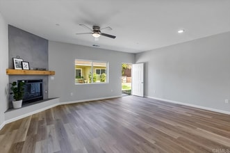 753 Suzanne Ln in Escondido, CA - Building Photo - Building Photo