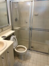 140-44 34th Ave, Unit 4C in Queens, NY - Building Photo - Building Photo