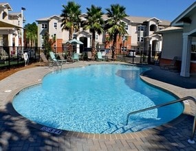 Pinnacle at Hammock Square in Lynn Haven, FL - Foto de edificio - Building Photo