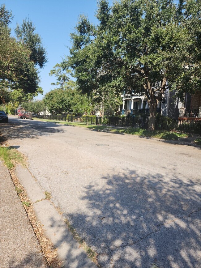 property at 1527 Rutland St