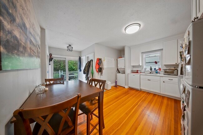 81 Glendale Rd in Quincy, MA - Building Photo - Building Photo
