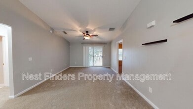 7063 Deer Lodge Cir in Jacksonville, FL - Building Photo - Building Photo
