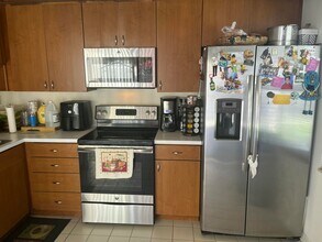 7 Amherst Ct in Royal Palm Beach, FL - Building Photo - Building Photo