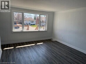 322 Upper Gage Ave in Hamilton, ON - Building Photo - Building Photo