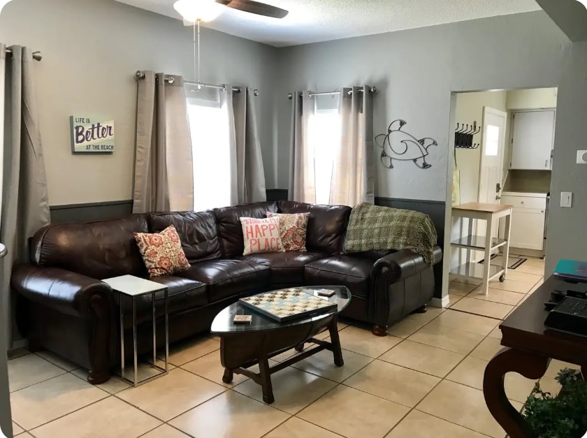 313 Faulkner St, Unit B in New Smyrna Beach, FL - Foto de edificio