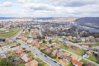 862 School St in Clairton, PA - Building Photo - Building Photo