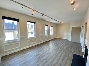 1425 Hopkins St NW in Washington, DC - Building Photo - Building Photo