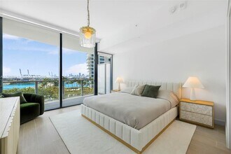 500 Alton Rd, Unit 902 in Miami Beach, FL - Building Photo - Building Photo