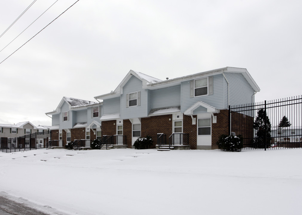 Van Buren Homes in Barberton, OH - Building Photo