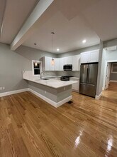 73 Pearl St in Somerville, MA - Foto de edificio - Building Photo