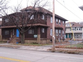 815-817 E Walnut St Apartments