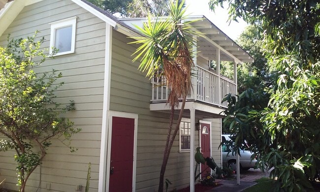 property at 317 E Livingston St