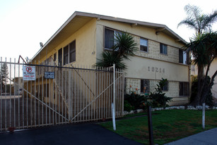 10212-10214 Felton Ave in Inglewood, CA - Building Photo