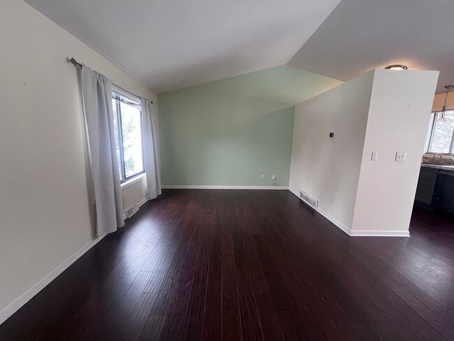 1413 Amberly Dr SE in Grand Rapids, MI - Building Photo - Building Photo