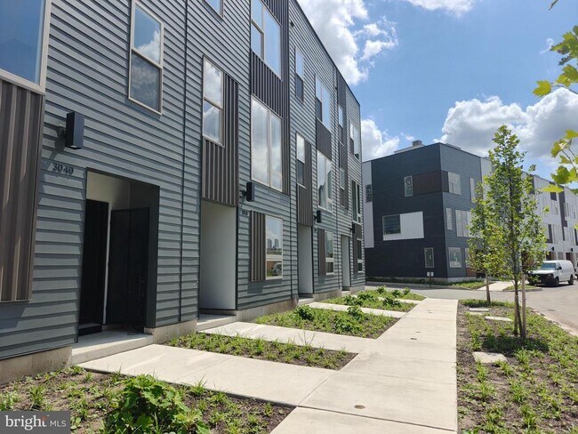 3040 Northbank Pl in Philadelphia, PA - Building Photo - Building Photo