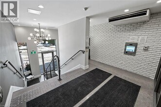 63 Arthur St S in Guelph, ON - Building Photo - Building Photo