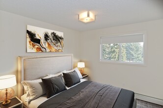 Patrician Village in Calgary, AB - Building Photo - Building Photo