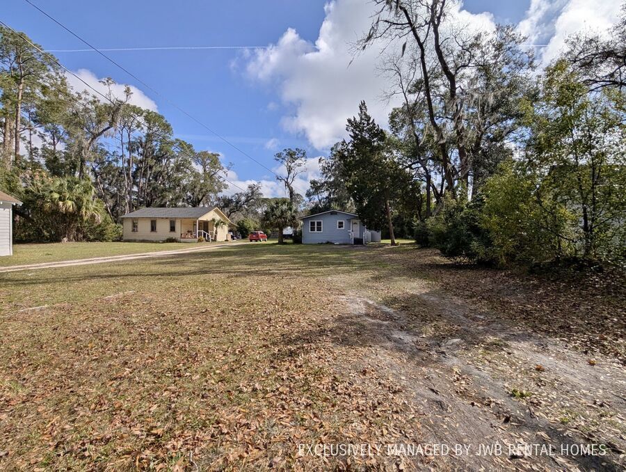 2429 Schumacher Ave in Jacksonville, FL - Building Photo