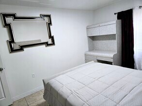 26 Cambridge St in East Orange, NJ - Building Photo - Building Photo