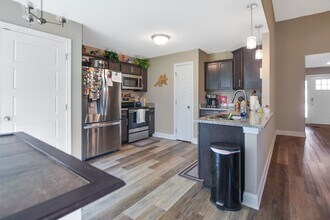 1217 Cardinal Creek Dr in Clarksville, TN - Building Photo - Building Photo