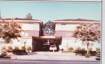 The Sands Apartments in San Jose, CA - Building Photo - Building Photo