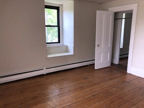 183 Harvard St, Unit 3 in Cambridge, MA - Building Photo - Building Photo