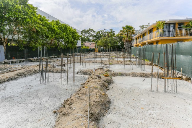 West Brickell Townhomes in Miami, FL - Building Photo - Building Photo