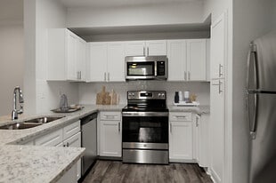 Cortland River Place in Austin, TX - Building Photo